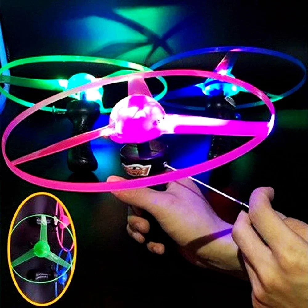 Juguetes de Hélice de Disco Volador Luminoso – Juguete de OVNI Volador con Iluminación LED - Adios Wifi